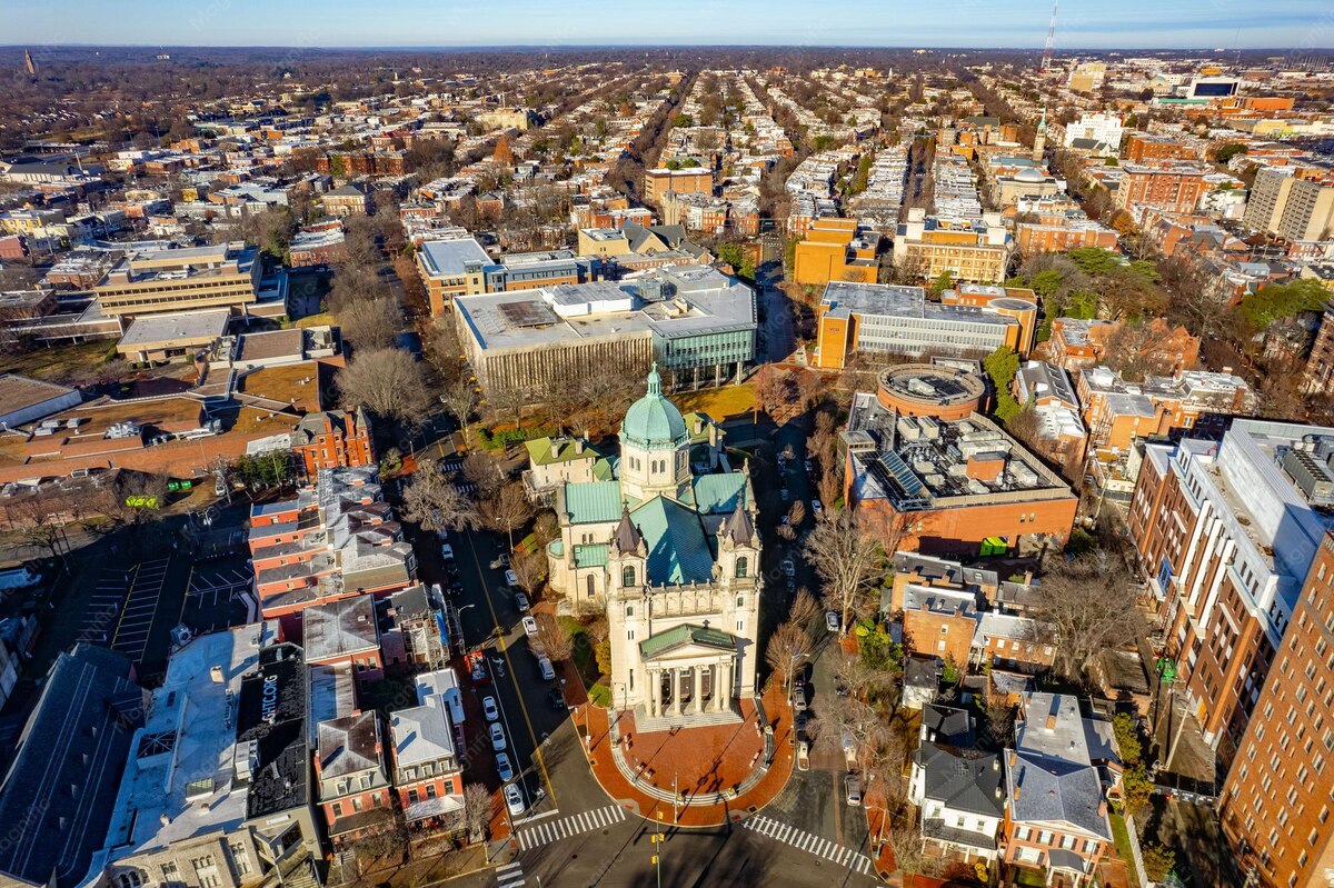 Aerial view of the Virginia Commonwealth University campus and the Fan District in Richmond, Virginia